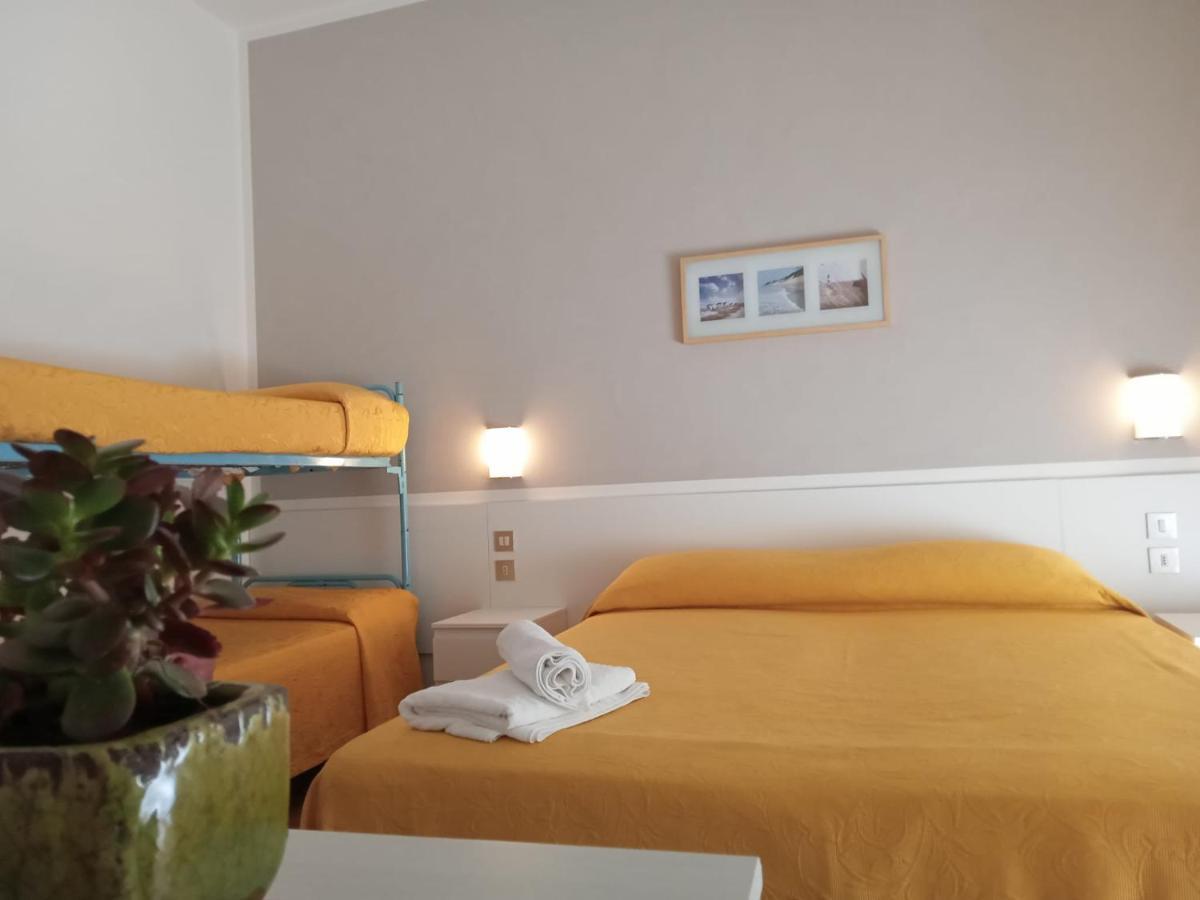 Hotel Haiti Milano Marittima Exteriér fotografie